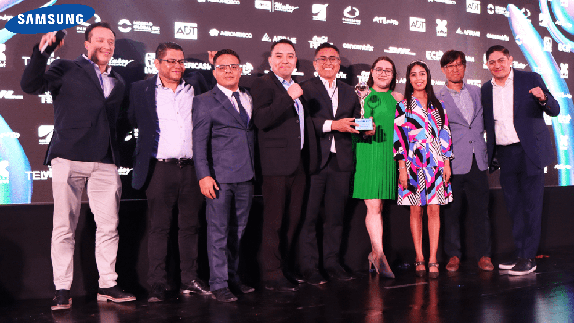 Filipinos adopting AI-powered devices for daily life, according to Samsung study.